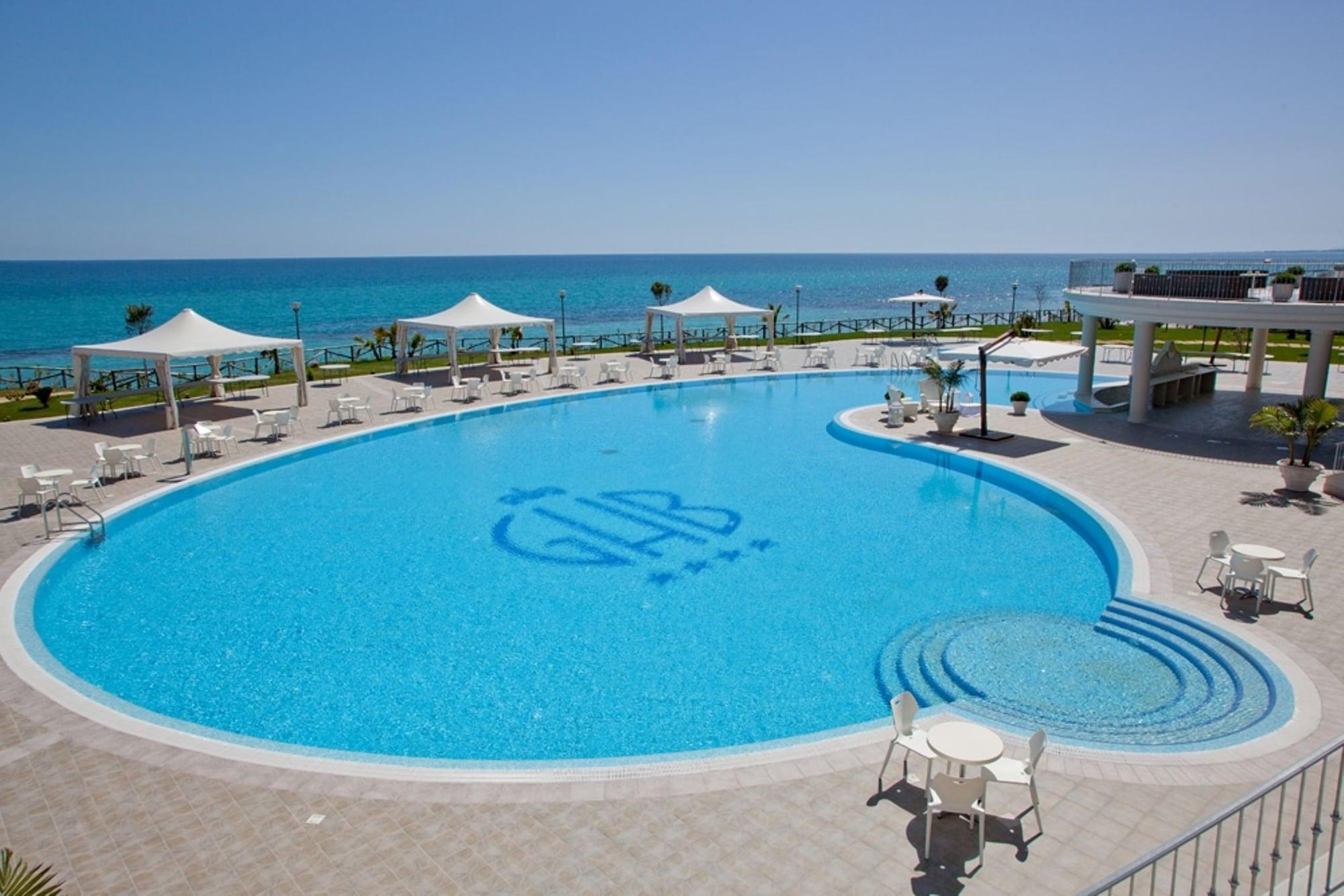 Grand Hotel Balestrieri Торре-Мелісса Екстер'єр фото