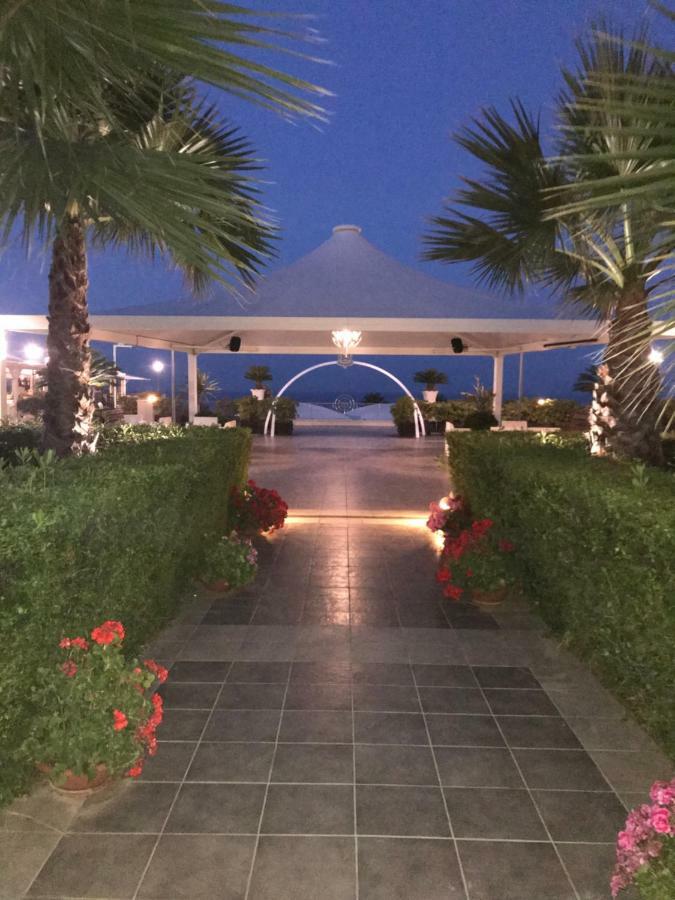 Grand Hotel Balestrieri Торре-Мелісса Екстер'єр фото