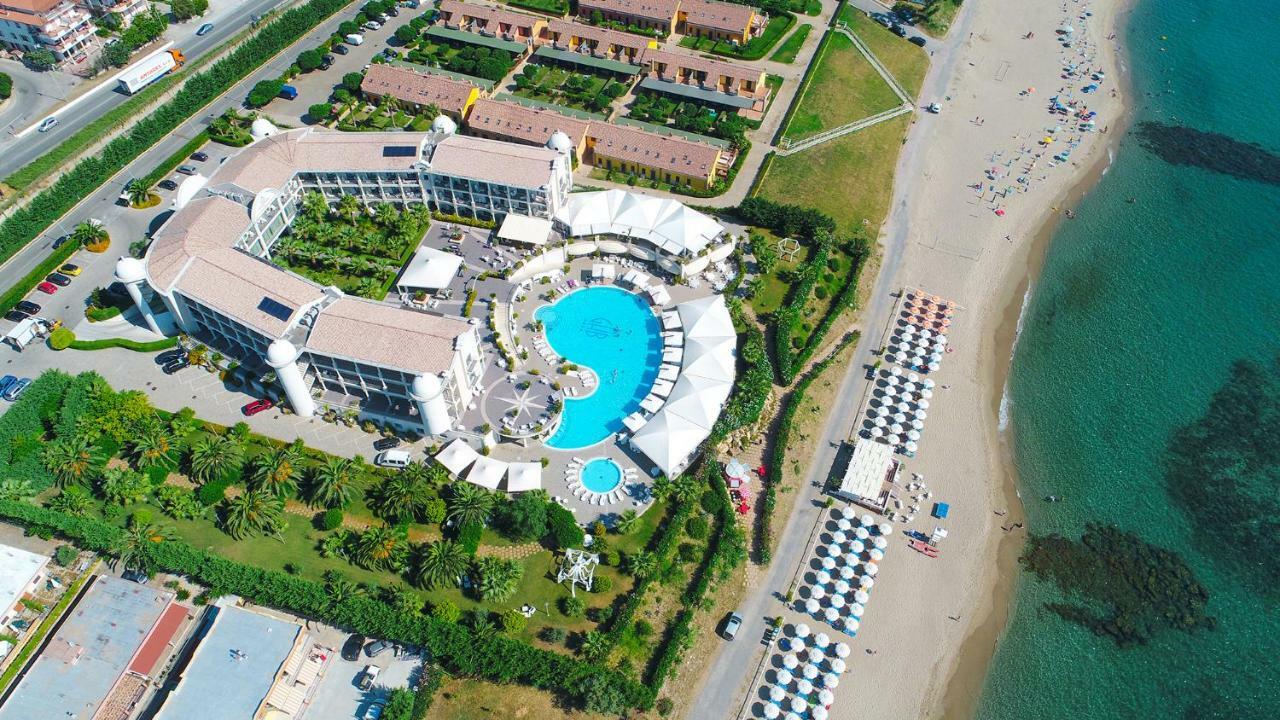 Grand Hotel Balestrieri Торре-Мелісса Екстер'єр фото