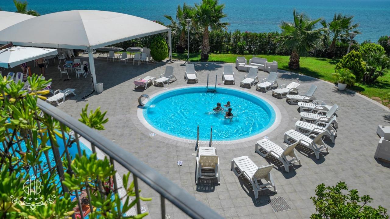 Grand Hotel Balestrieri Торре-Мелісса Екстер'єр фото